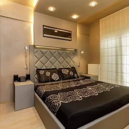 Mega Suite On The Sea Peraia  Exterior photo